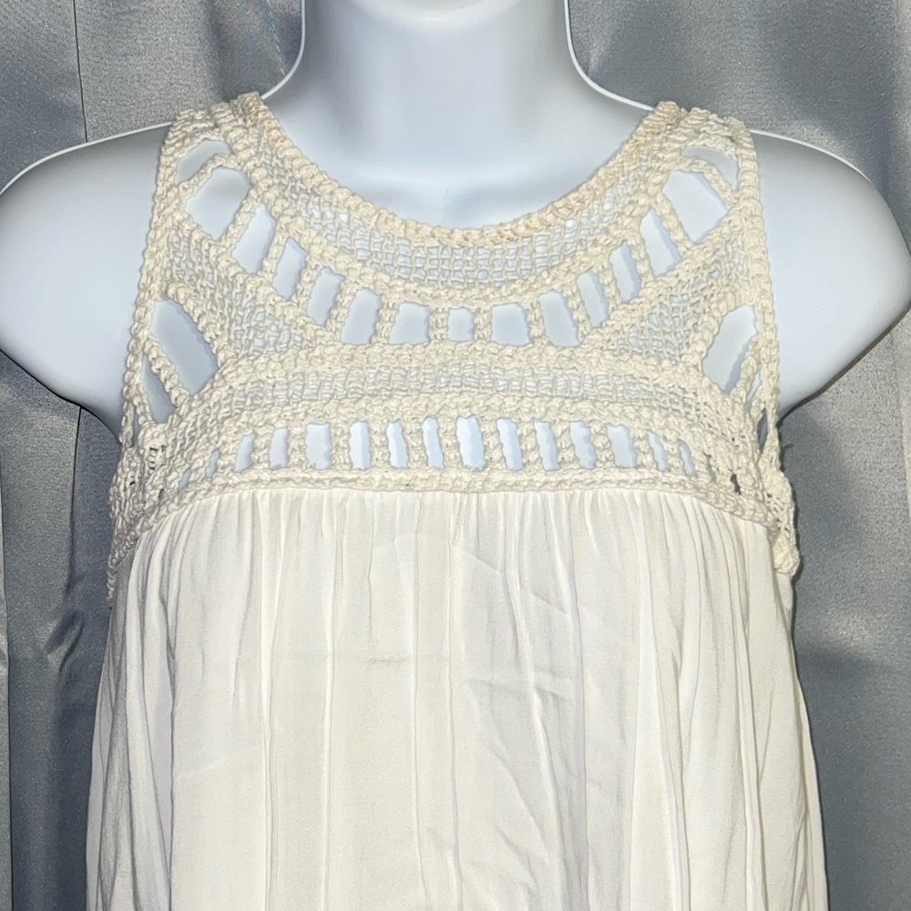 Purple Snow Ivory Crochet Cut Out Detail Flowing Layered Dress - Picture 5 of 9